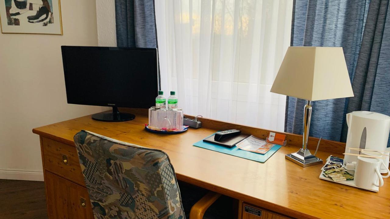 Hotel Garni Rosbach vor der Hohe ภายนอก รูปภาพ