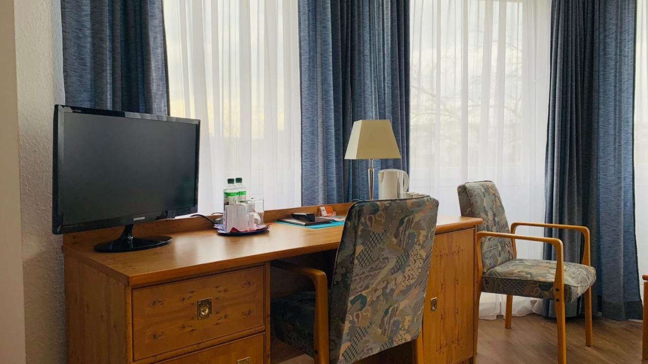 Hotel Garni Rosbach vor der Hohe ภายนอก รูปภาพ